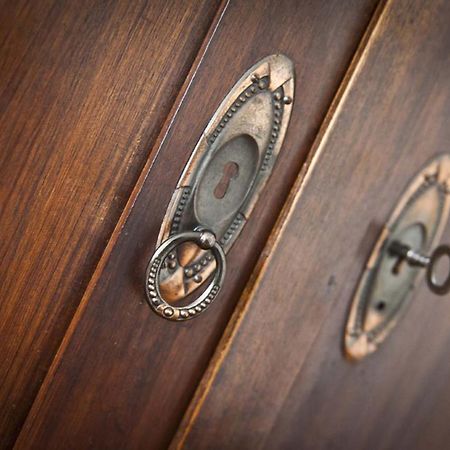 Domus Liberta - Boutique Rooms Триест Екстериор снимка