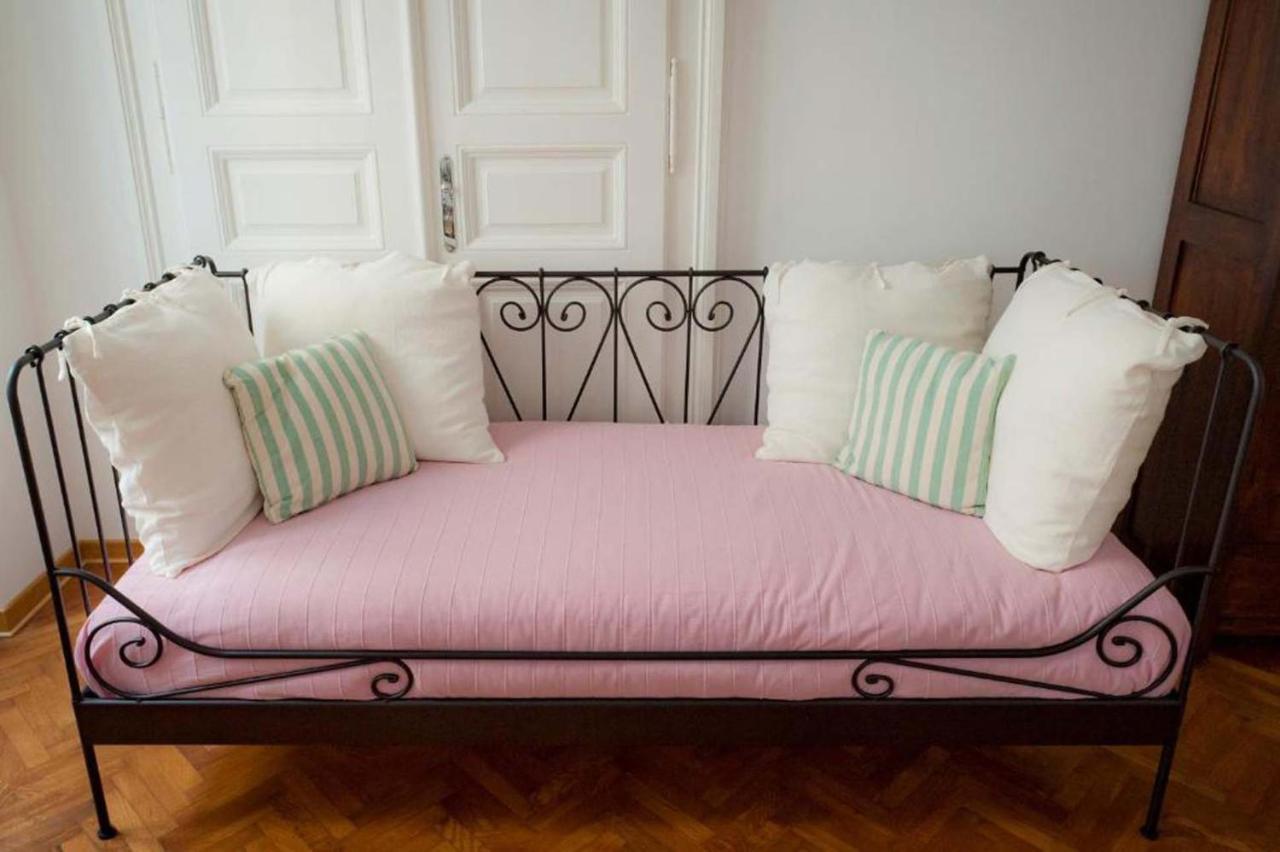 Domus Liberta - Boutique Rooms Триест Екстериор снимка