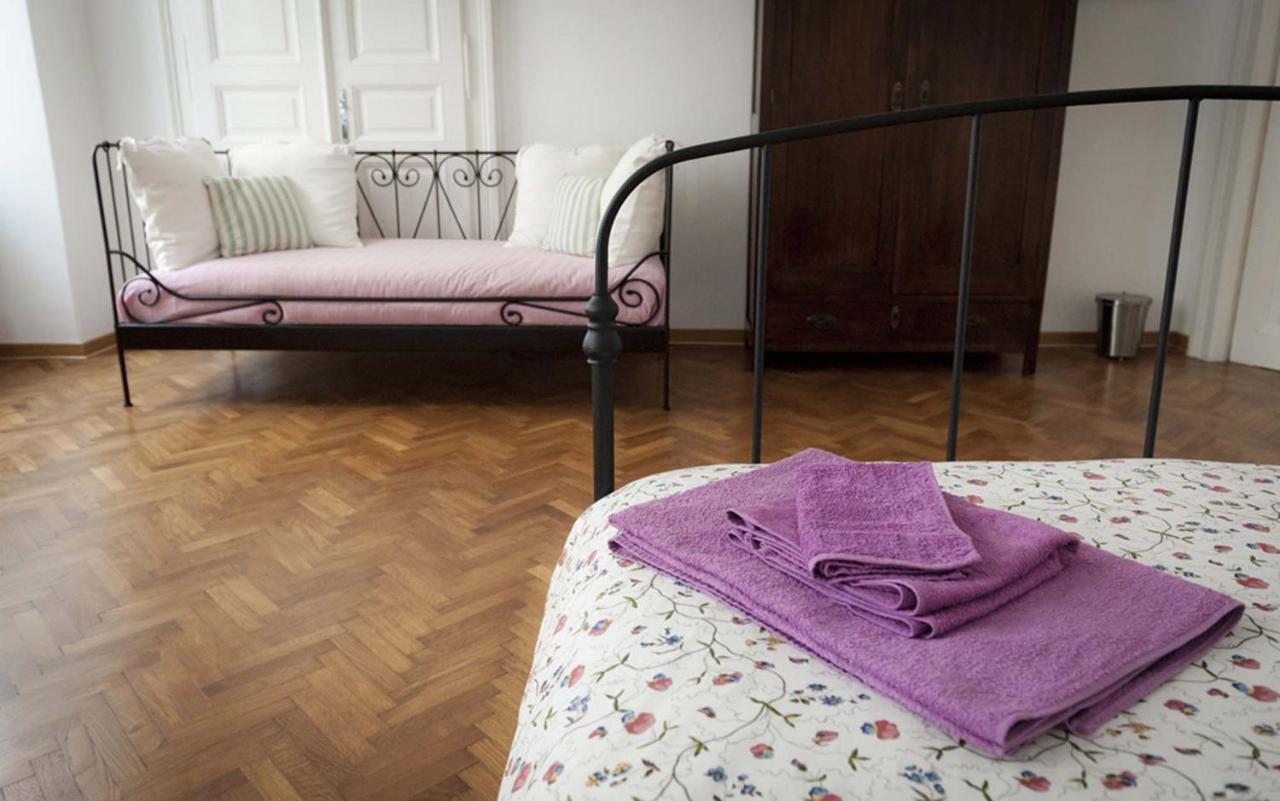 Domus Liberta - Boutique Rooms Триест Екстериор снимка