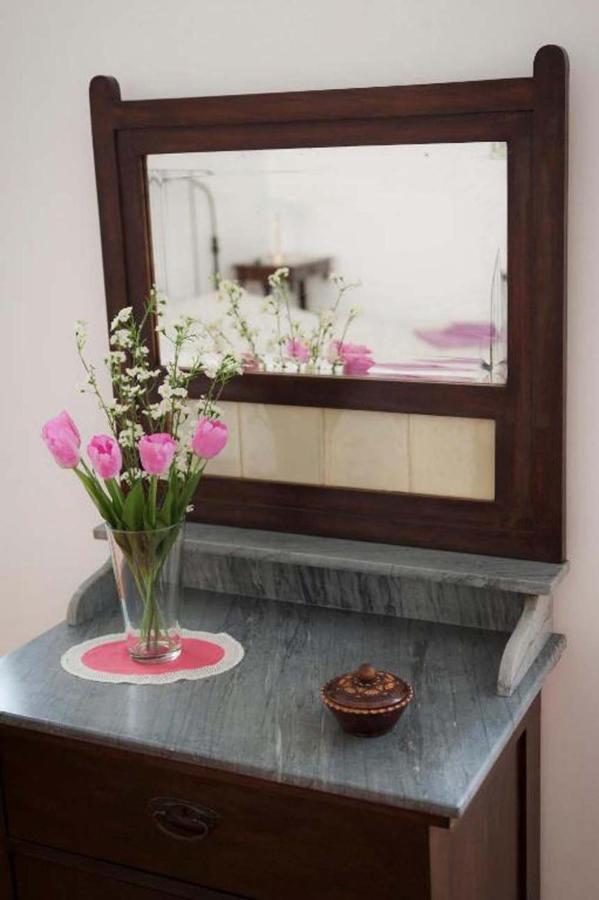Domus Liberta - Boutique Rooms Триест Екстериор снимка