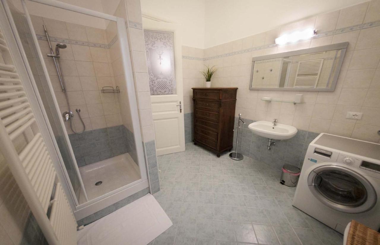 Domus Liberta - Boutique Rooms Триест Екстериор снимка