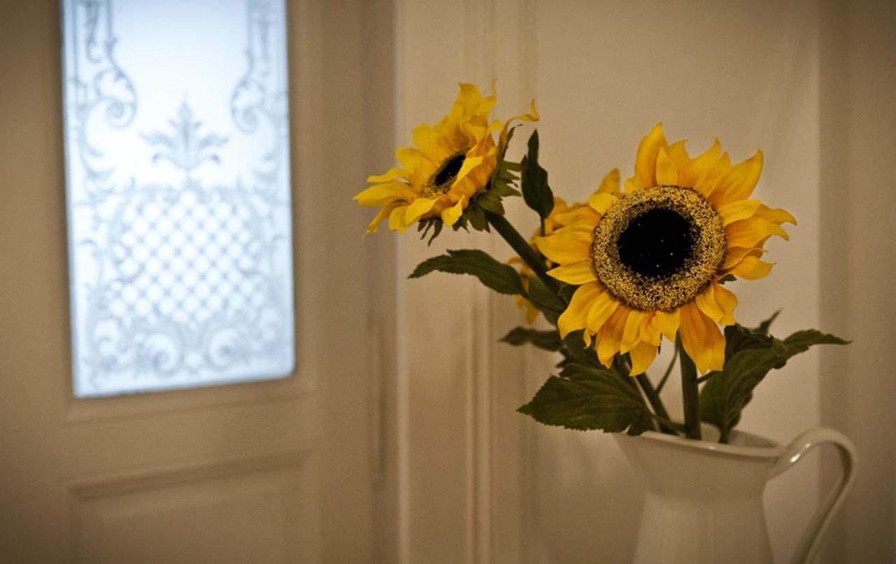 Domus Liberta - Boutique Rooms Триест Екстериор снимка