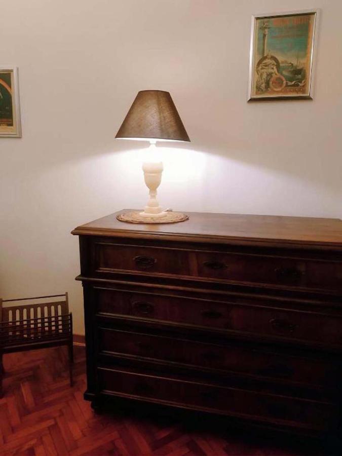 Domus Liberta - Boutique Rooms Триест Екстериор снимка