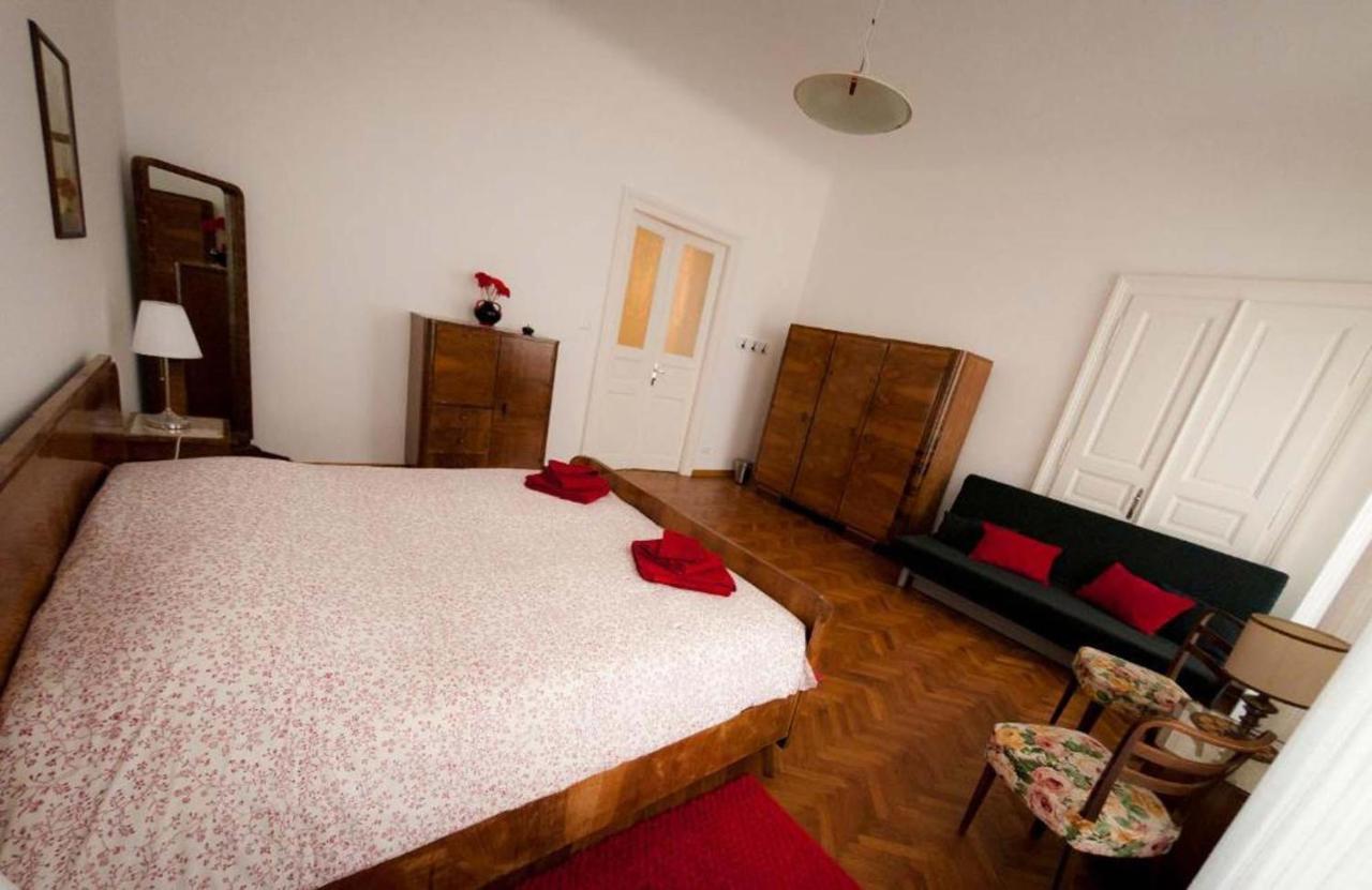 Domus Liberta - Boutique Rooms Триест Екстериор снимка